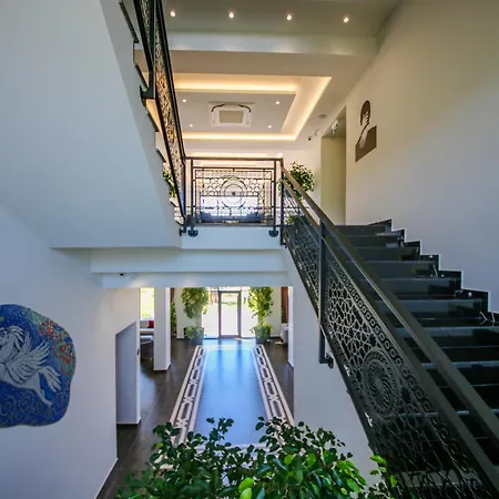 Olive Hotel